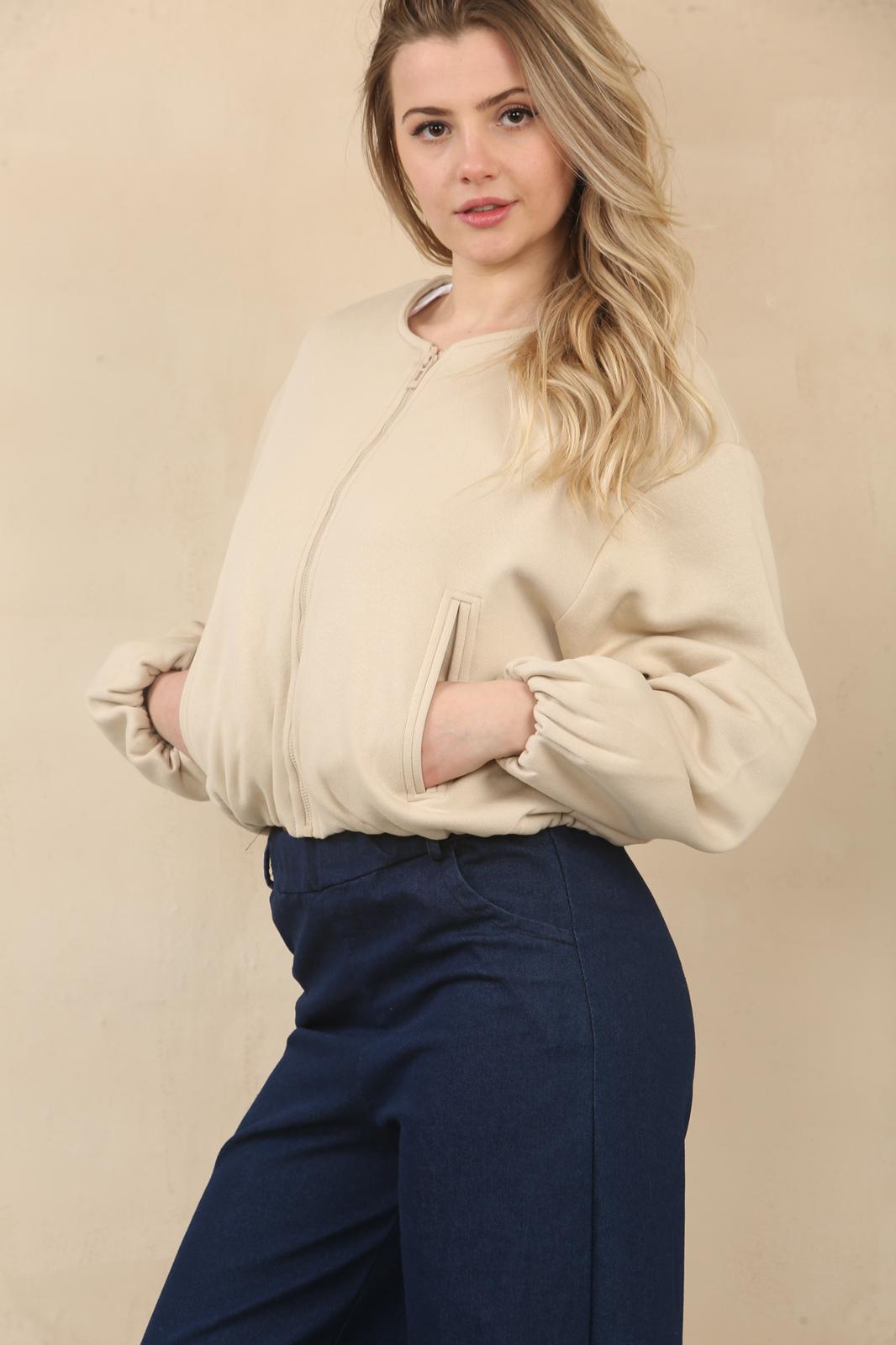 Beige Bubble Hem Cropped Fleece-Lined Jacket – Hooded Zip-Up